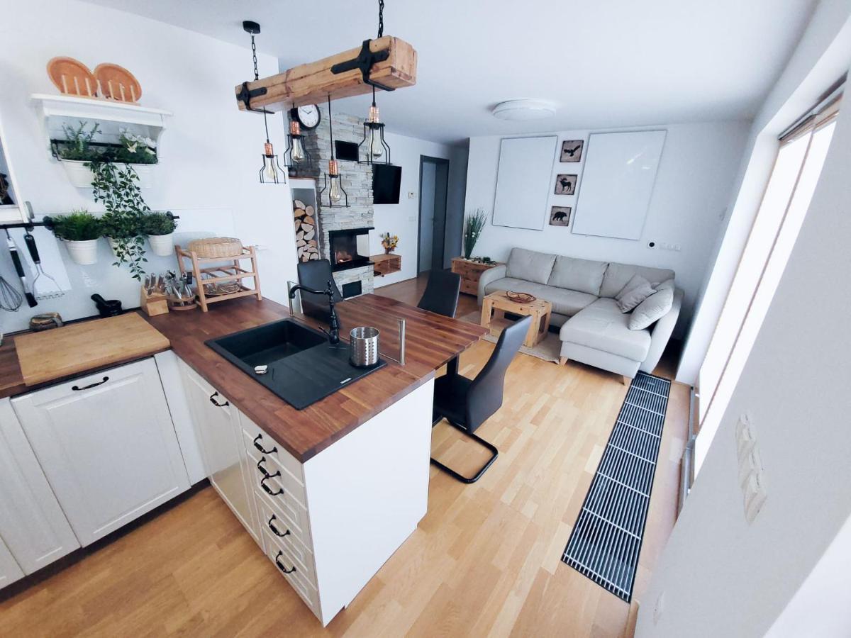 Apartma M&j *